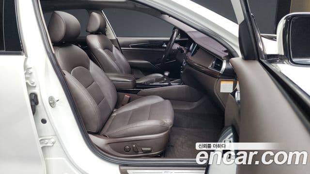 Kia All New K7 гибрид Noblesse, 2017 11