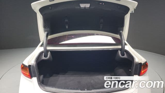 Kia All New K7 гибрид Noblesse, 2017 20