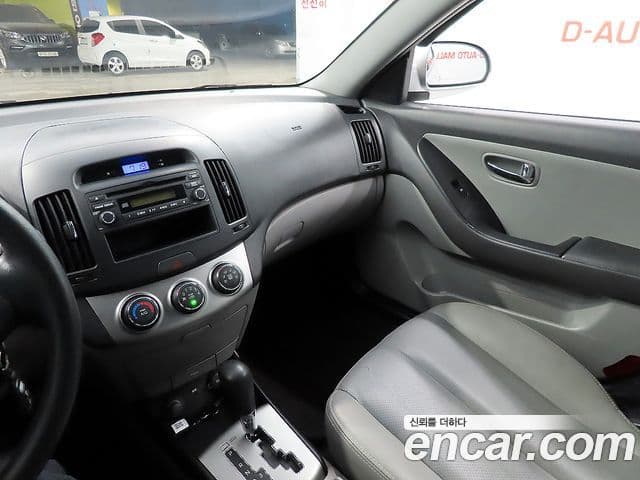 Hyundai Avante HD Deluxe, 2010 12