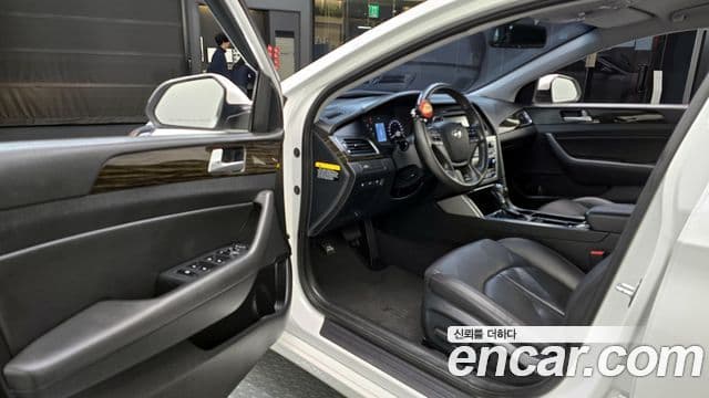 Hyundai LF Sonata 2.0 Smart, 2016 11