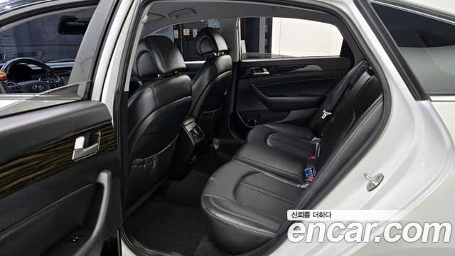 Hyundai LF Sonata 2.0 Smart, 2016 13