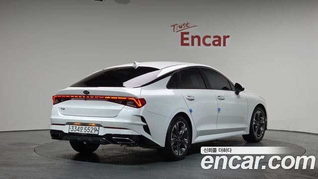 Kia K5 3세대 Signature, 2020 2