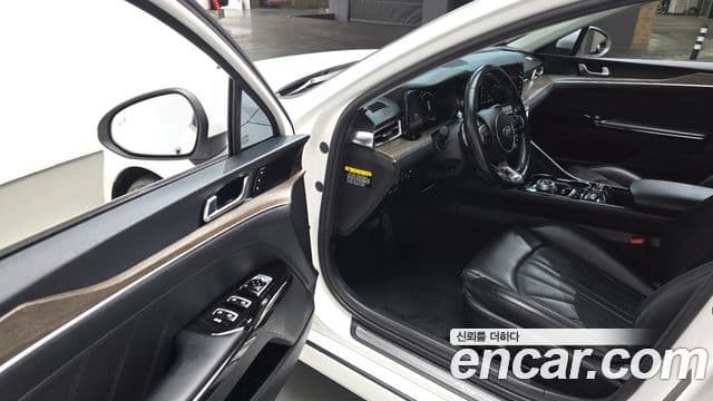 Kia K5 3세대 Signature, 2020 12