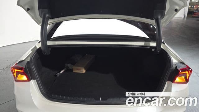 Kia K5 3세대 Signature, 2020 20