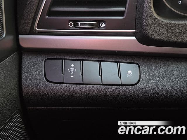 Hyundai Avante AD Style, 2017 17