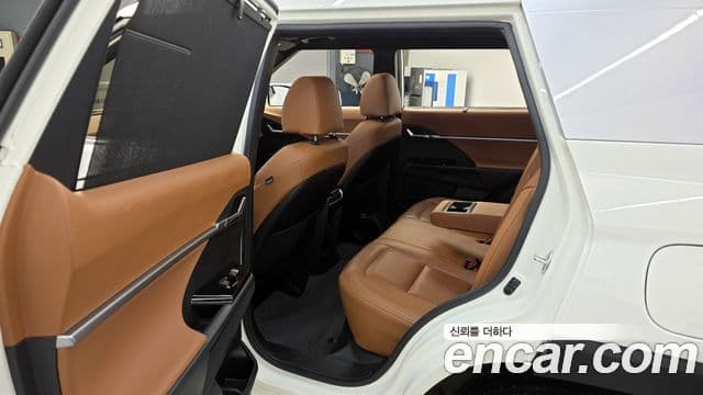 KG모빌리티(SsangYong) Torres T7, 2023 11