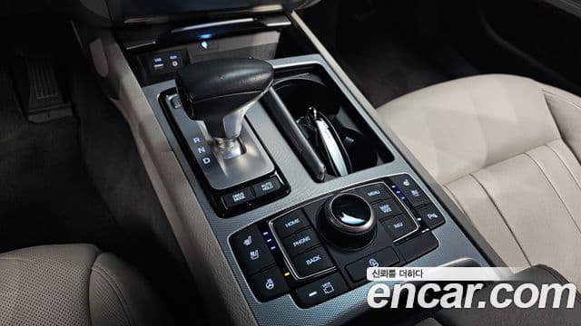 Genesis G80 Premium Luxury, 2018 9