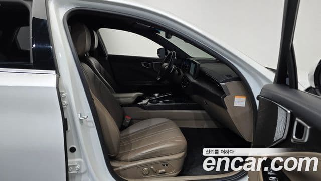 Kia K8 гибрид Noblesse, 2023 11