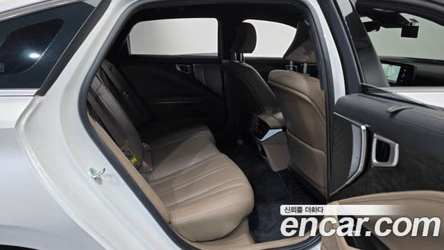 Kia K8 гибрид Noblesse, 2023 12