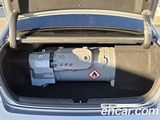 Hyundai LF Sonata Premium, 2016 7