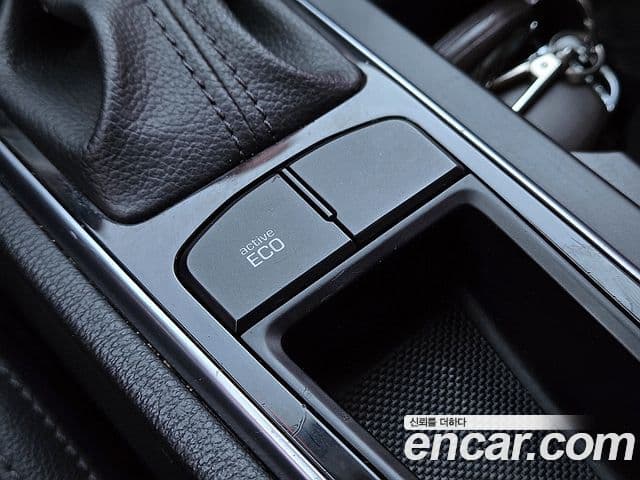 Hyundai LF Sonata Premium, 2016 15