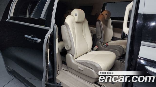 Kia Carnival 4세대 Signature, 2021 12