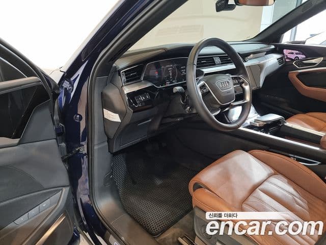 Audi e-Tron, 2023 10