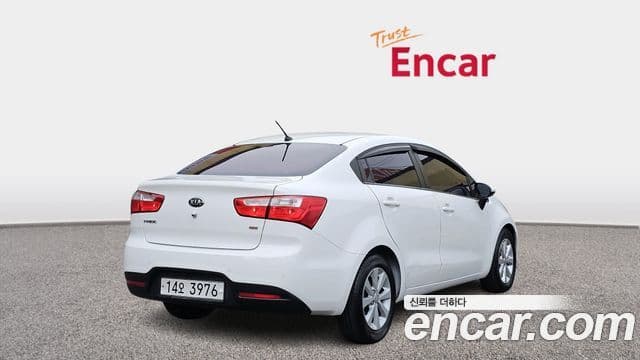 Kia All New Pride Luxury, 2013 2