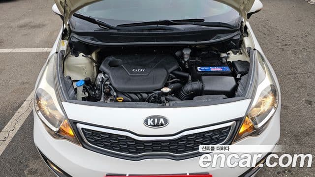 Kia All New Pride Luxury, 2013 6