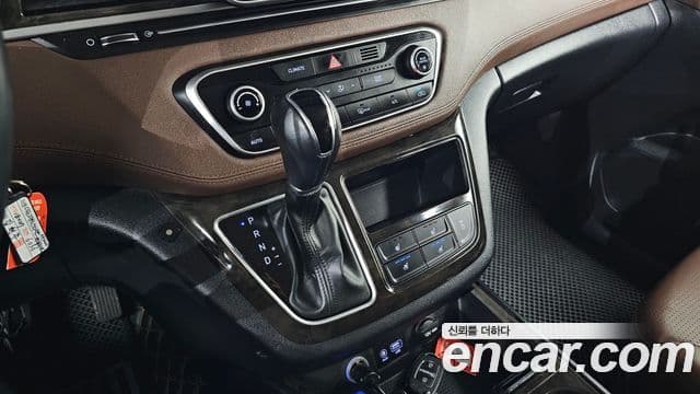 Hyundai The / новый New Grand Starex Exclusive, 2019 9