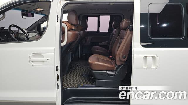 Hyundai The / новый New Grand Starex Exclusive, 2019 11