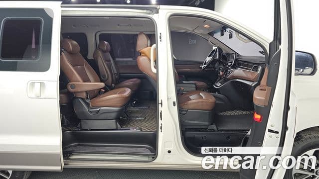 Hyundai The / новый New Grand Starex Exclusive, 2019 12