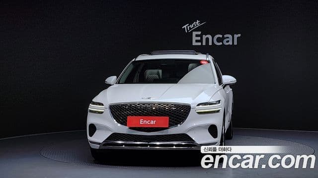 Genesis GV70, 2022 3