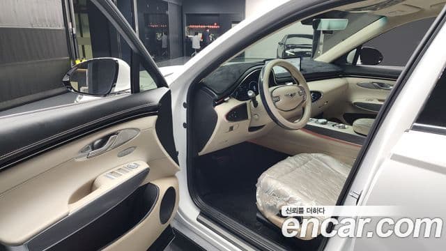 Genesis GV70, 2022 10