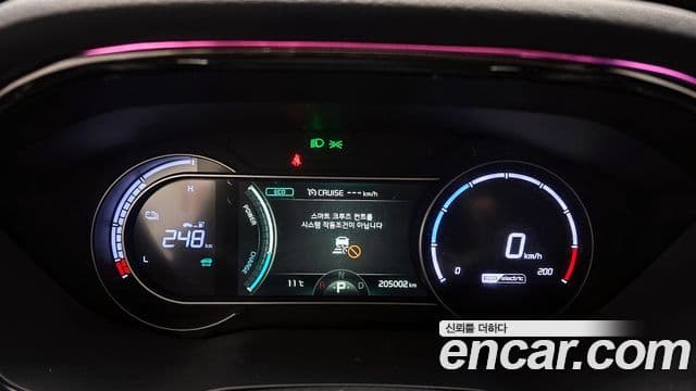 Kia Niro Plus Air (таксомоторный тип), 2023 8