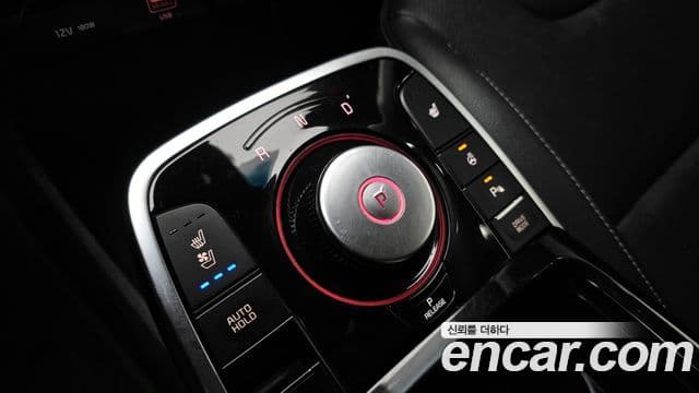 Kia Niro Plus Air (таксомоторный тип), 2023 9