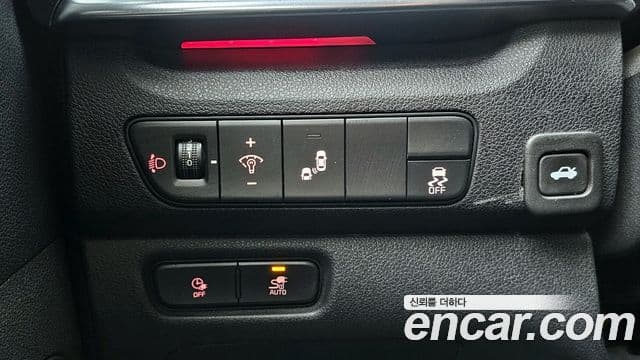 Kia Niro Plus Air (таксомоторный тип), 2023 18