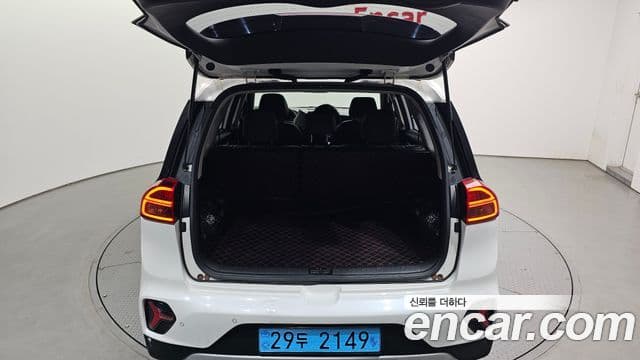 Kia Niro Plus Air (таксомоторный тип), 2023 20