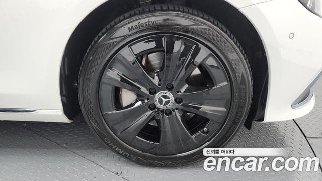 Mercedes-Benz E-класс W213 Exclusive, 2021 все фото