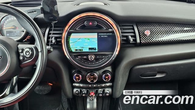 Mini Cooper S 3세대, 2015 14