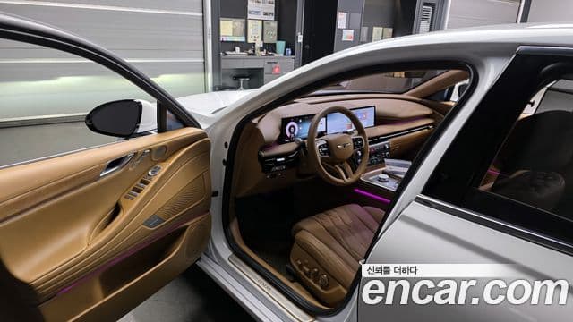 Genesis G80 (RG3) бензин 2.5 турбо AWD, 2025 10