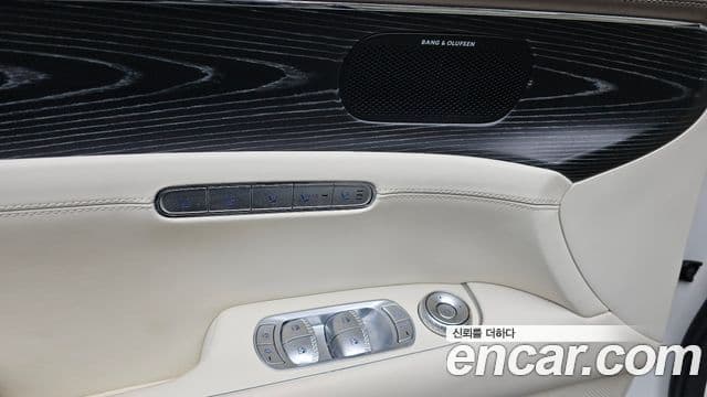 Genesis G90 (RS4) бензин 3.5 турбо e-S/C AWD, 2023 13