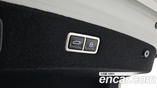 Genesis G90 (RS4) бензин 3.5 турбо e-S/C AWD, 2023 20