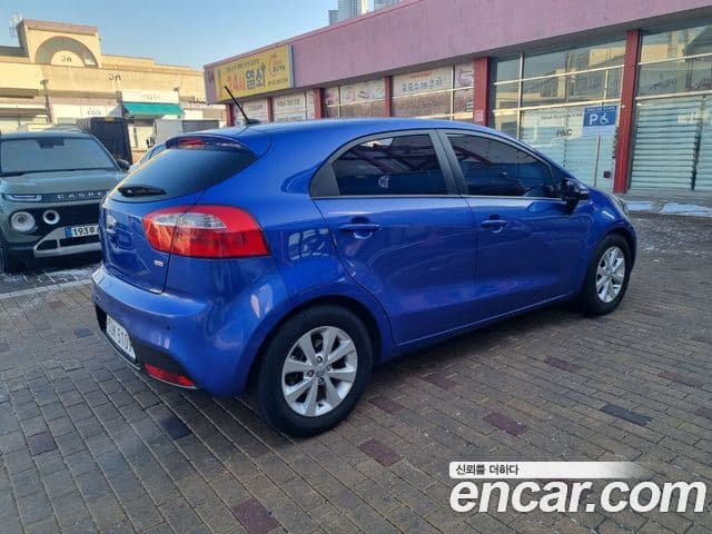 Kia All New Pride Luxury, 2013 2