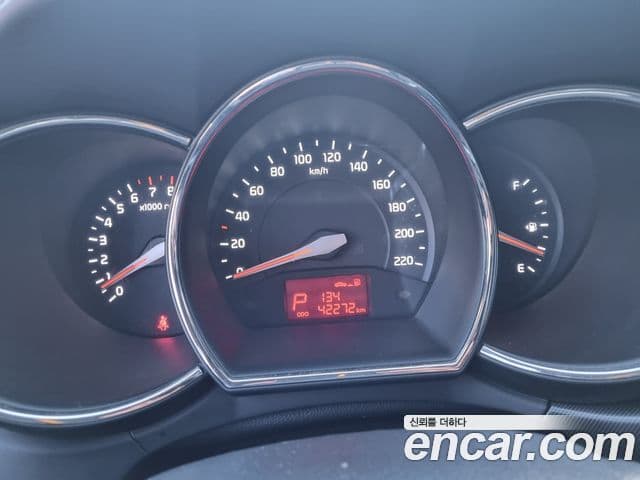 Kia All New Pride Luxury, 2013 8