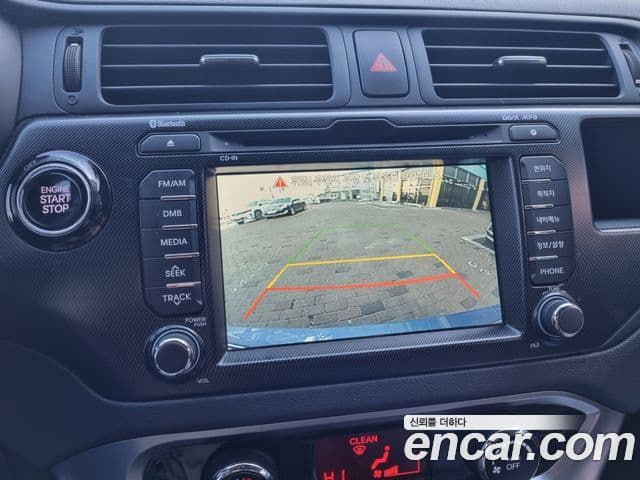 Kia All New Pride Luxury, 2013 17