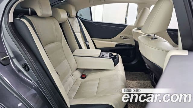 Lexus ES300h 7세대 Luxury Plus, 2023 12
