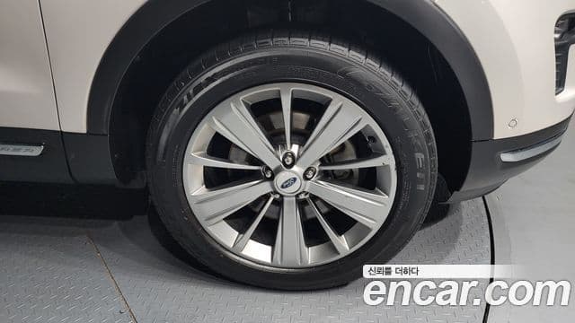 Ford Explorer 5세대, 2018 все фото