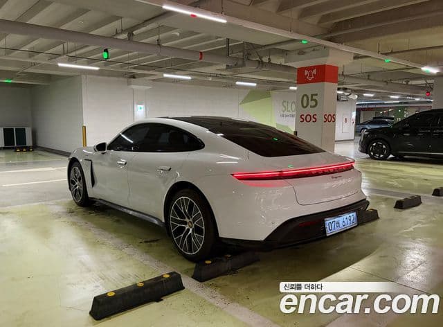 Porsche 타이칸 базовый, 2022 2
