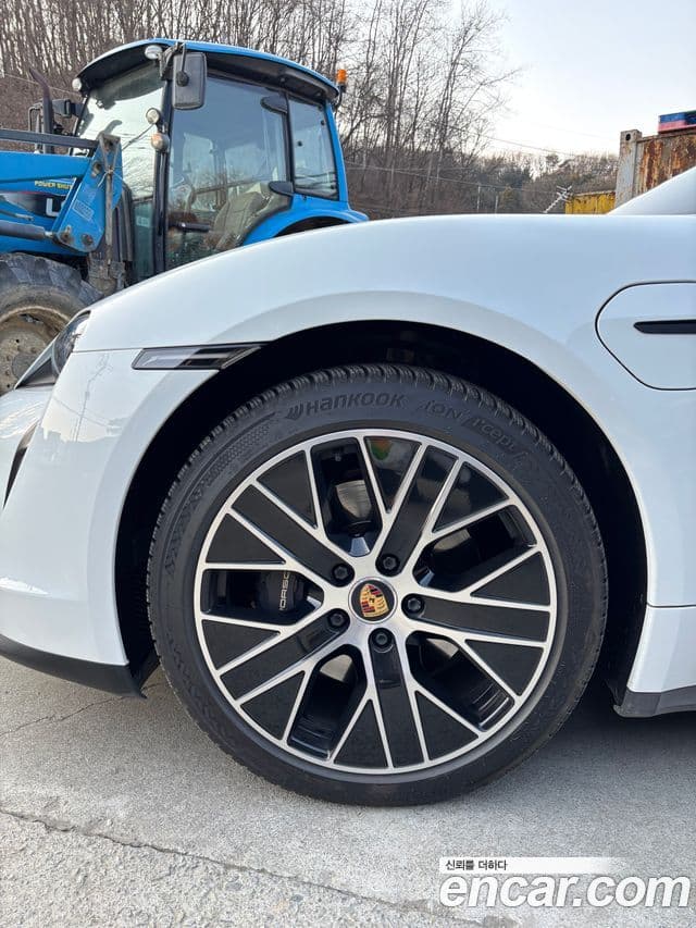 Porsche 타이칸 базовый, 2022 все фото