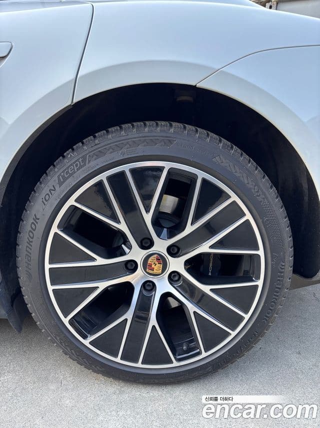 Porsche 타이칸 базовый, 2022 8