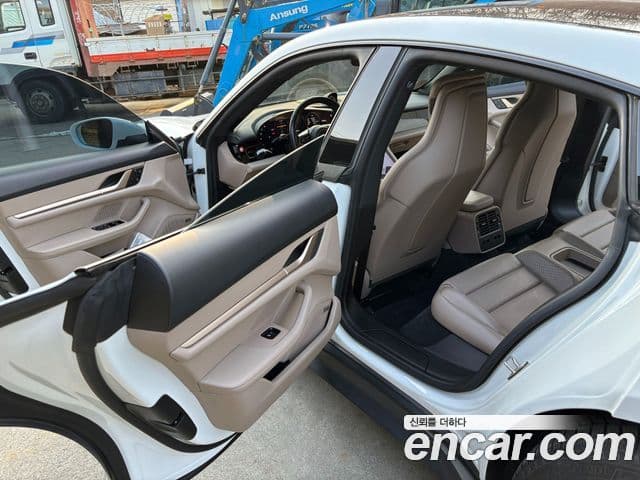 Porsche 타이칸 базовый, 2022 12