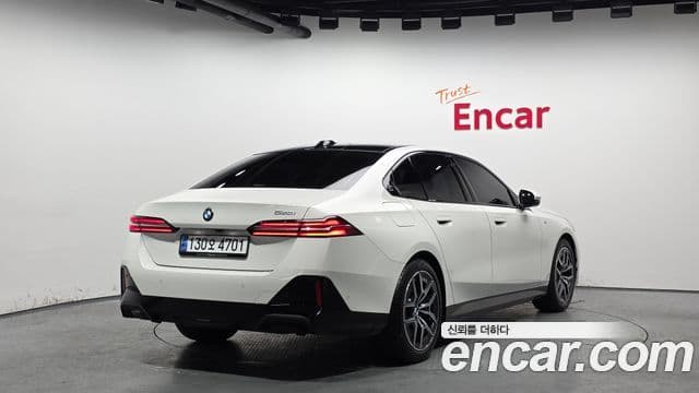 BMW 5시리즈 (G60) 520i M Sport, 2025 2