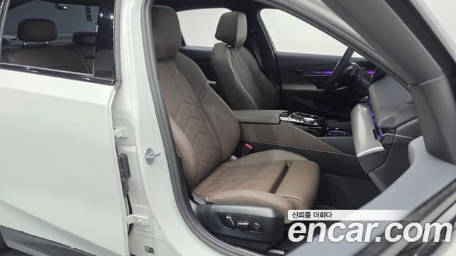 BMW 5시리즈 (G60) 520i M Sport, 2025 10