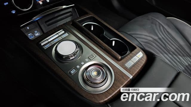 Genesis G80 (RG3) бензин 2.5 турбо AWD, 2024 9