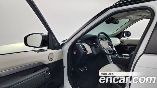 Land Rover Discovery 5 P360 Dynamic HSE, 2025 10