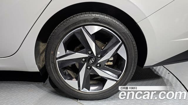 Hyundai Avante гибрид (CN7) Modern, 2023 все фото