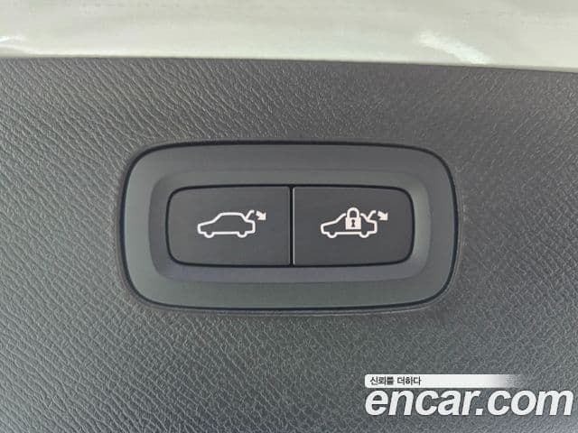 Volvo XC90 2세대 B6 Ultra Bright, 2026 20