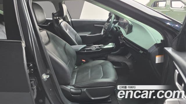 Kia EV6 Air, 2023 10