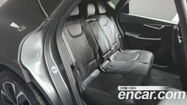 Kia EV6 Air, 2023 12